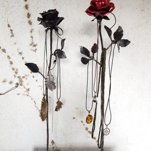 Rosa de Forja soporte de Joyas